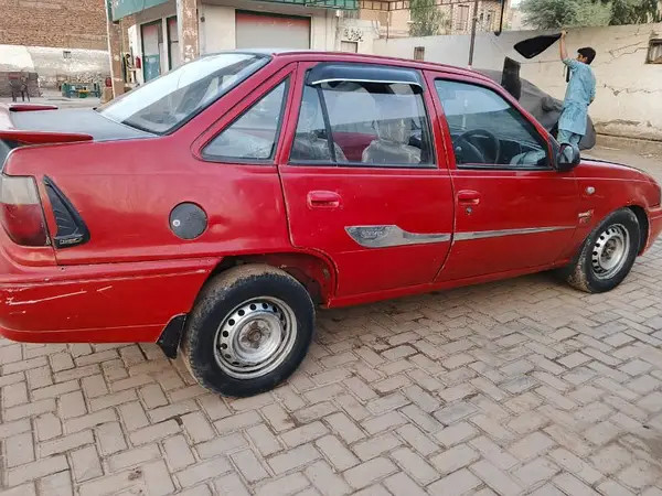 daewoo-cielo-1992-big-3