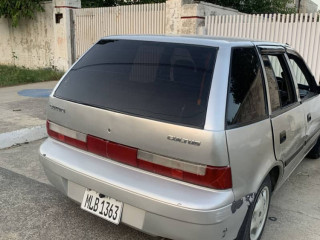 suzuki-cultus-2005