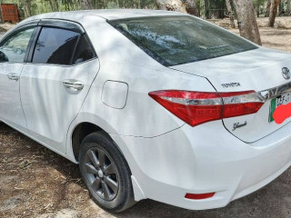 toyota-corolla-altis-grendi-2017