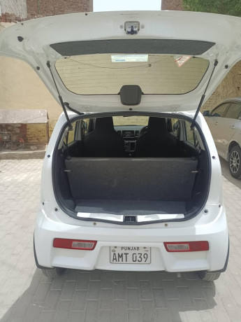alto-vxr-22-model-white-big-8