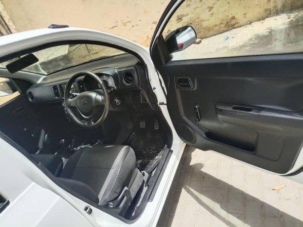 alto-vxr-22-model-white-big-13