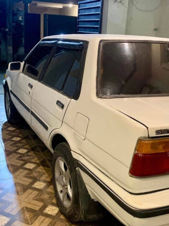 toyota-corolla-1986-big-0