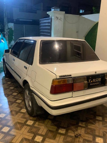 toyota-corolla-1986-big-2