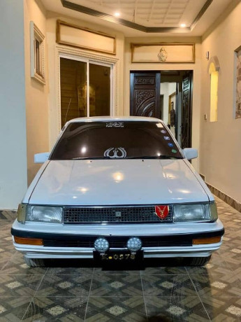 toyota-corolla-1986-big-6