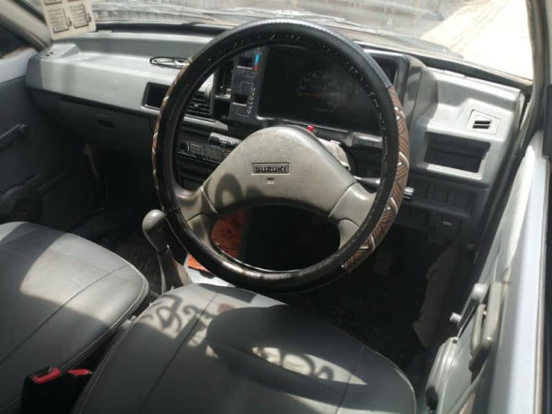 suzuki-mehran-vxr-2015-big-7