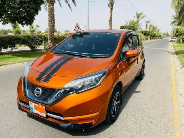 nissan-note-e-power-2017-big-1