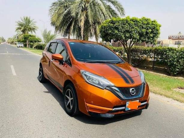 nissan-note-e-power-2017-big-2