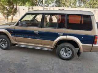 mitsubishi-pajero-1992