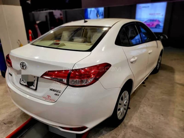 yaris-13-gli-manual-2021-big-4