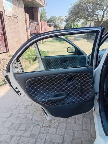 suzuki-baleno-1999-big-4