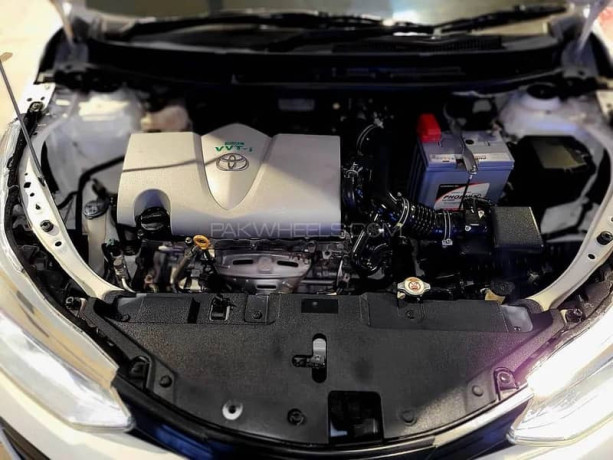 toyota-yaris-2021-model-gli-mt-big-2