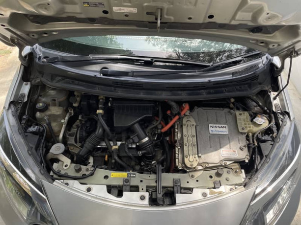 nissan-note-e-power-big-12