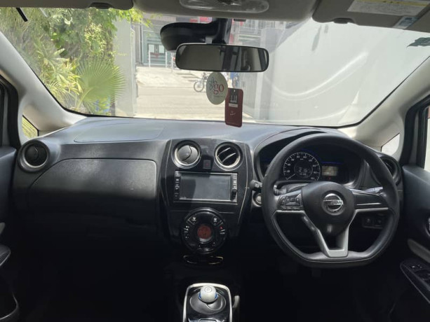 nissan-note-e-power-big-9