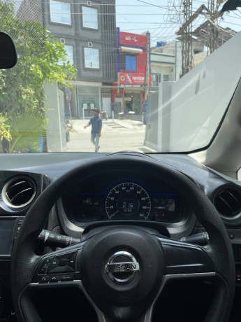 nissan-note-e-power-big-11