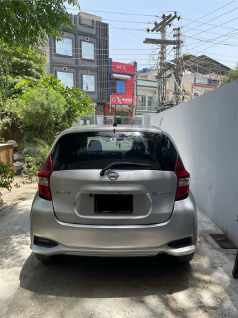nissan-note-e-power-big-4