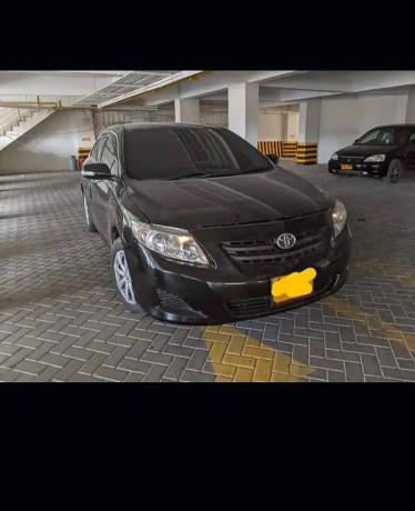 toyota-corolla-gli-2009-big-0