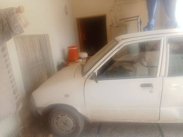 suzuki-mehran-2006-big-6