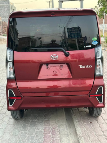 daihatsu-tanto-big-3