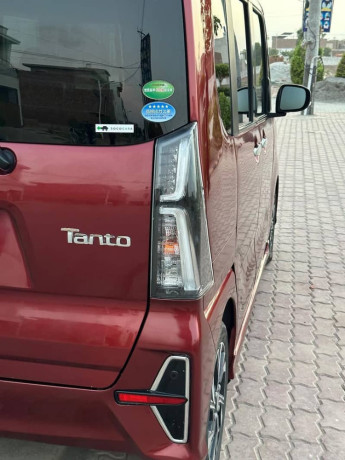 daihatsu-tanto-big-5