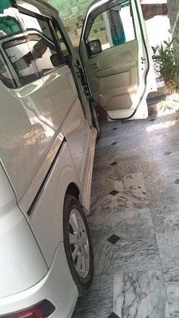 suzuki-every-wagon-2024-big-4