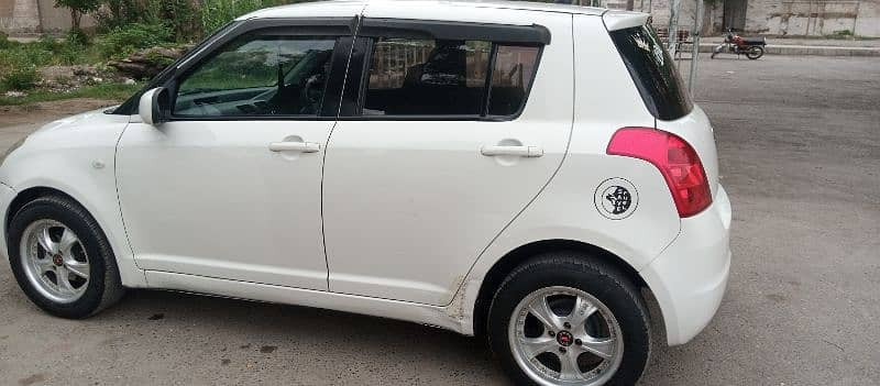 suzuki-swift-xg-12-big-3