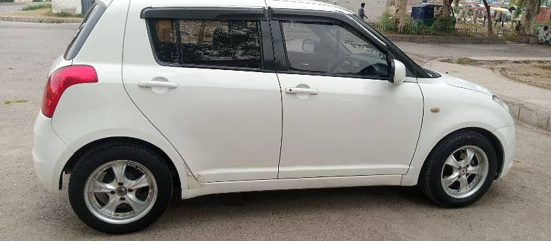 suzuki-swift-xg-12-big-2