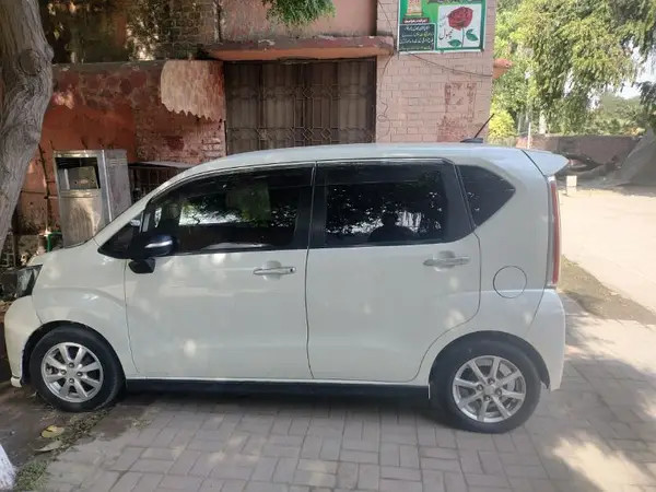 daihatsu-move-costum-2015-19-big-2