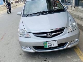 non-accident-shower-for-just-fresh-lock-family-used-car-03330239000