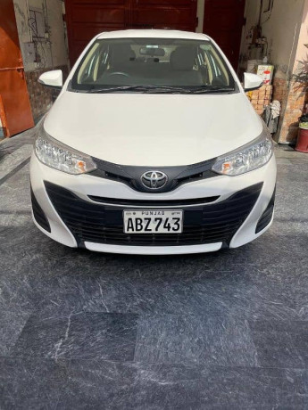 toyota-yaris-2021-big-0