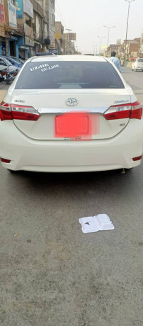 toyota-corolla-gli-2016-manual-new-key-big-13