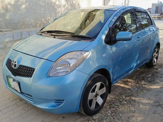 toyota-vitz-2012