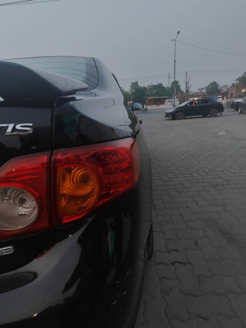 toyota-corolla-gli-altis-18-big-2