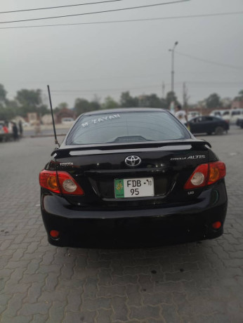 toyota-corolla-gli-altis-18-big-3