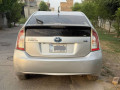 2014-prius-small-4