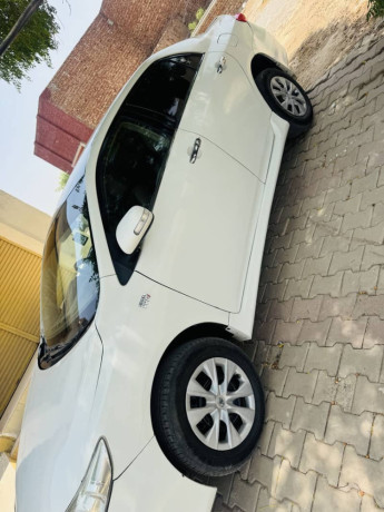 toyota-corolla-big-2