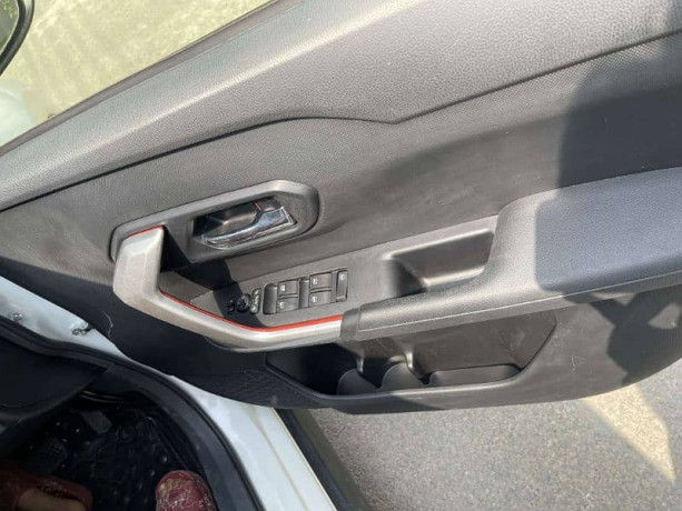 toyota-raize-z-pkg-2021-big-6