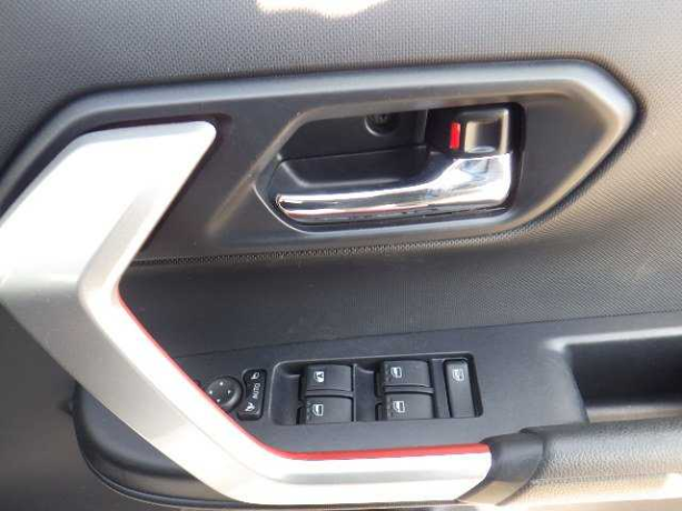 daihatsu-rocky-g-2020-big-12