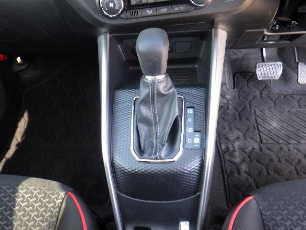 daihatsu-rocky-g-2020-big-9
