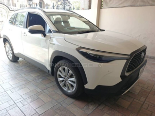 corolla-cross-18-x-hev