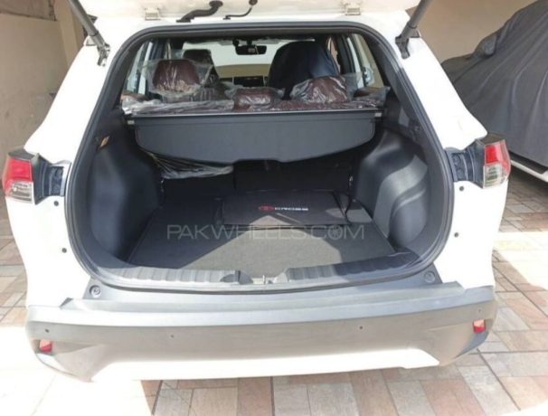 corolla-cross-18-x-hev-big-4