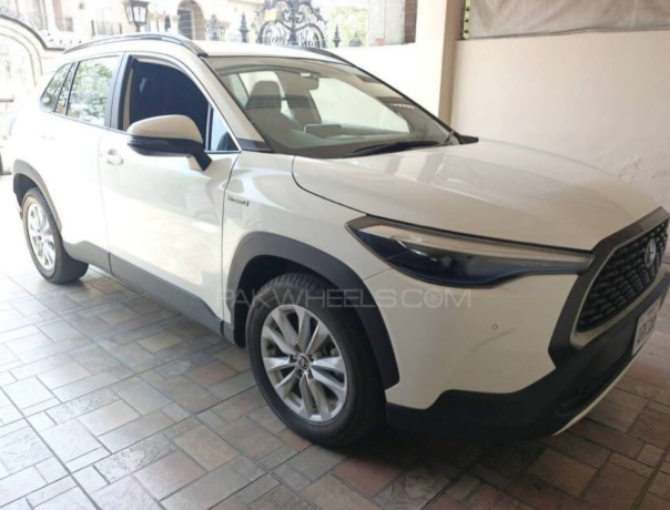 corolla-cross-18-x-hev-big-5