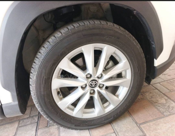 corolla-cross-18-x-hev-big-10