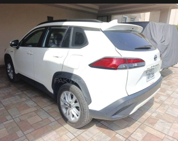 corolla-cross-18-x-hev-big-3