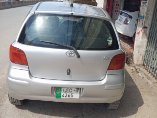 toyota-vitz-f-10