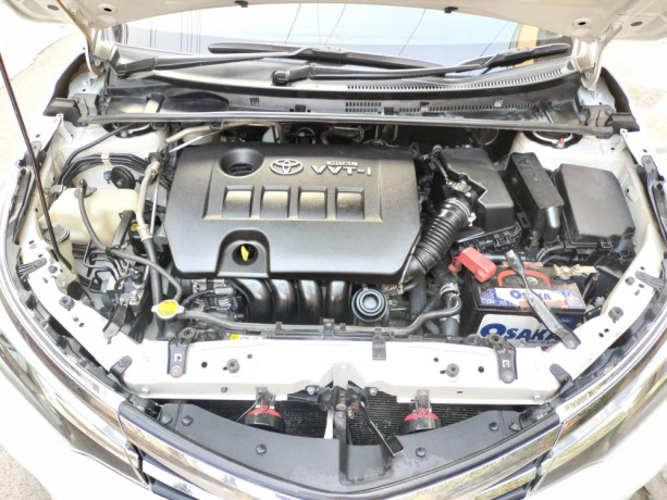 toyota-corolla-altis-grande-cvt-2018-big-5