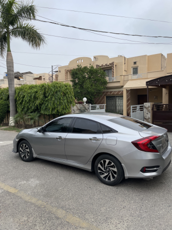honda-civic-15-rs-turbo-big-0