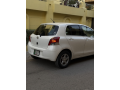 toyota-vitz-f-10-small-2