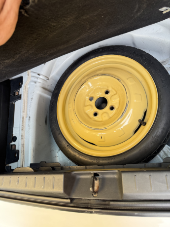toyota-vitz-f-10-big-8