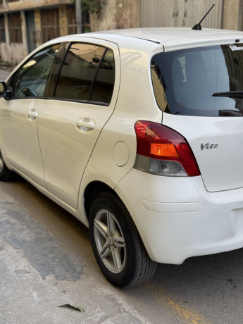 toyota-vitz-f-10-big-4
