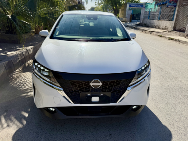 nissan-note-e-power-x-big-0